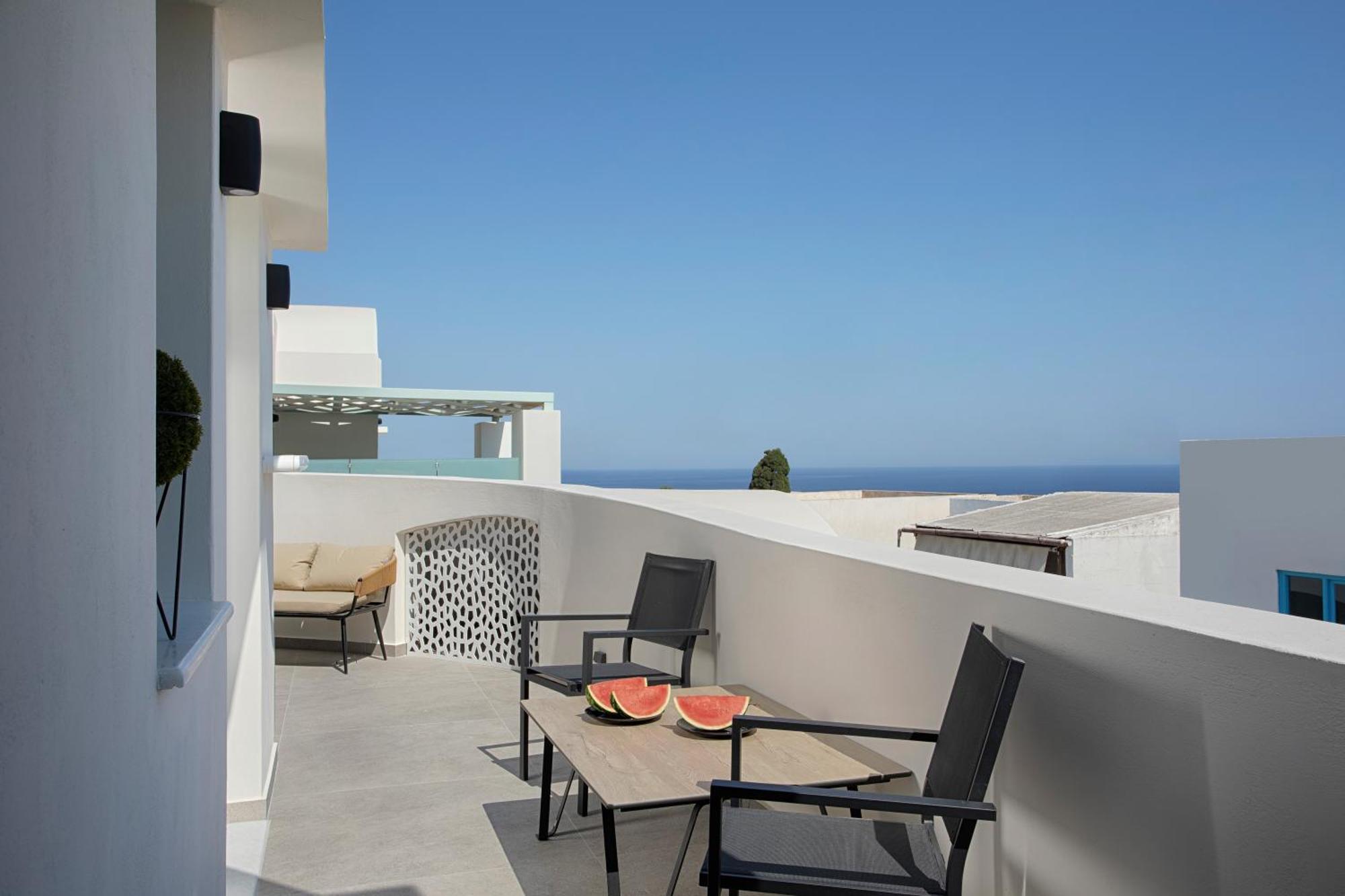 New Villa Katerina - 6 Villas & 6 Private Jacuzzi Emporio  Exterior foto